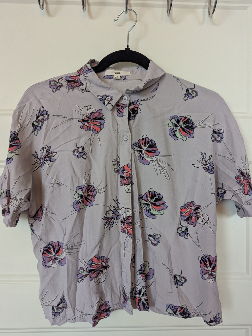 Van's Lavender Short-Sleeve Floral Button-Down Shirt